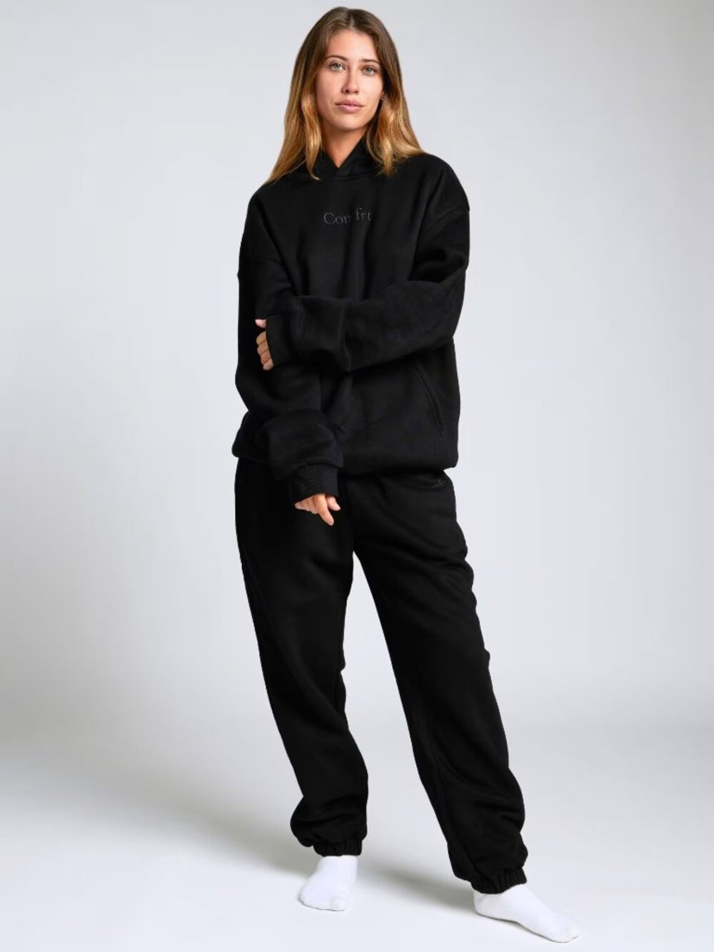 Comfrt Signature Sweatpants in Onyx Black - Picture 5 of 8